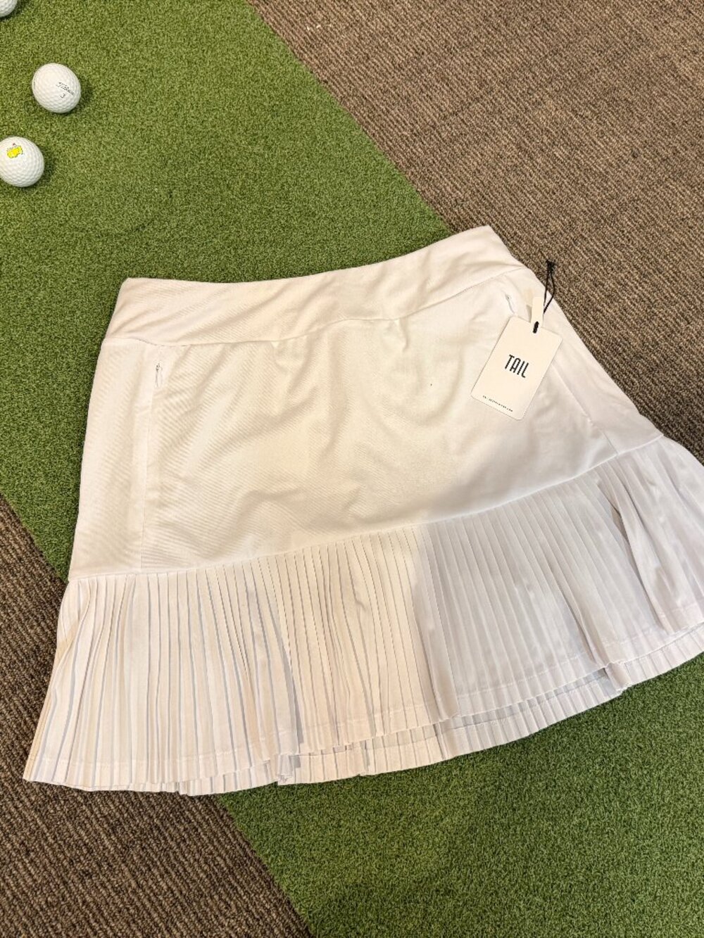 TAIL - Womens Size Small Golf/Tennis Skort - Arabella